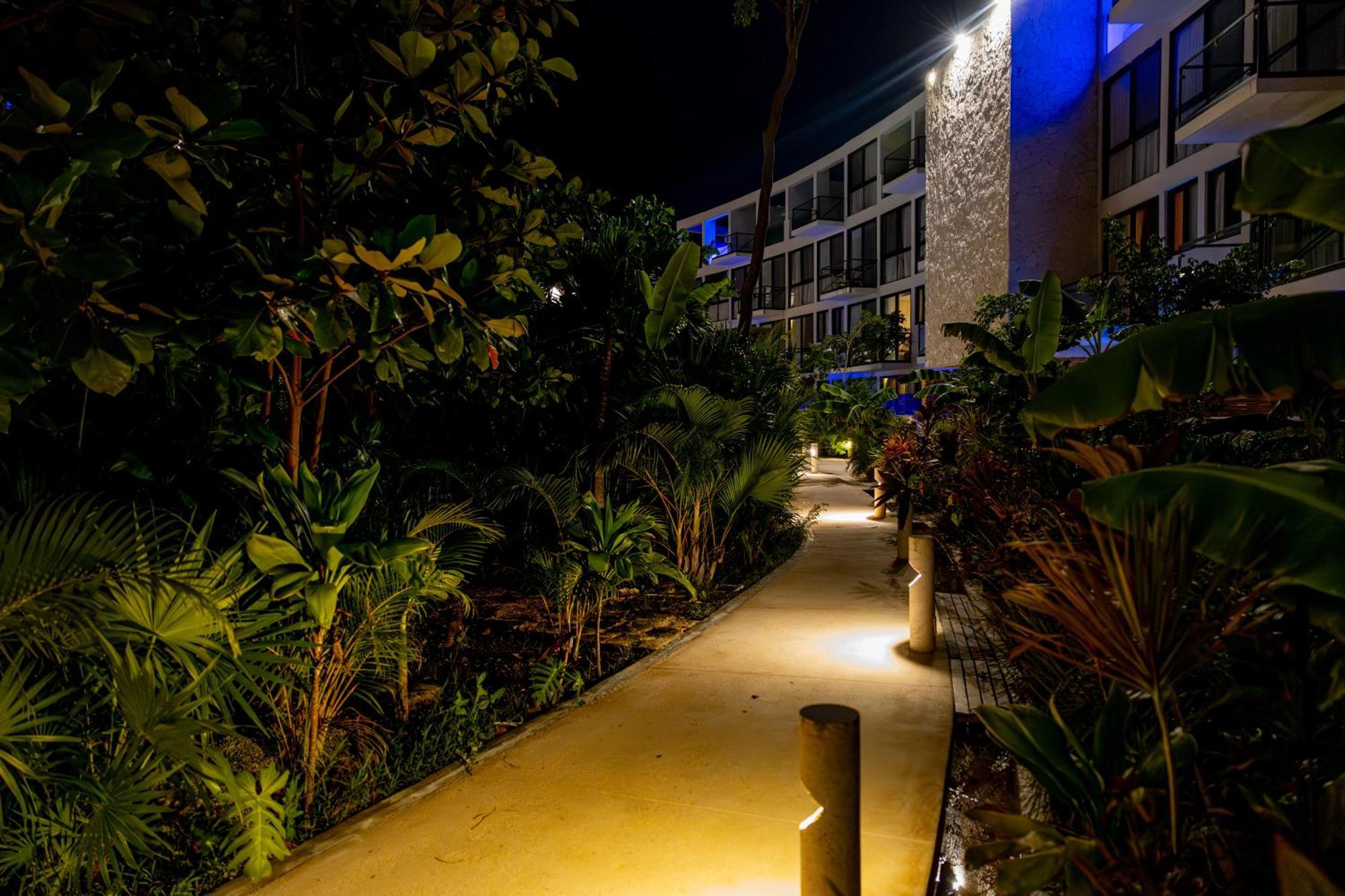 The Waves Tulum By Bnb Experience מראה חיצוני תמונה